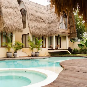 Lulu's Hotel